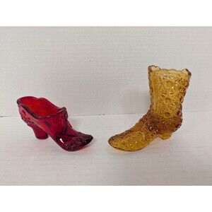 Very Nice Mosser Glass Ruby Red Decorative Shoe & Daisy Button Boot